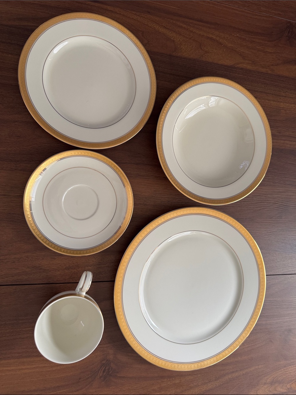 Mikasa Palatial Gold Dine China Dinnerware